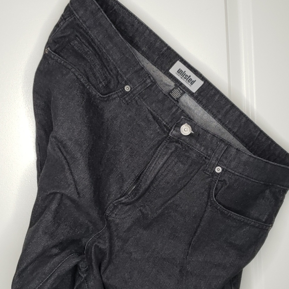 Black demim jeans
